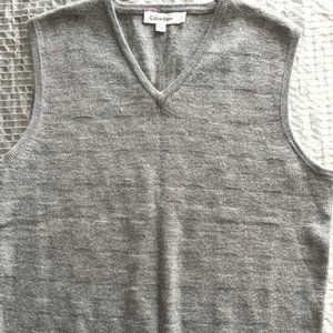 CALVIN KLEIN VEST SIZE M
